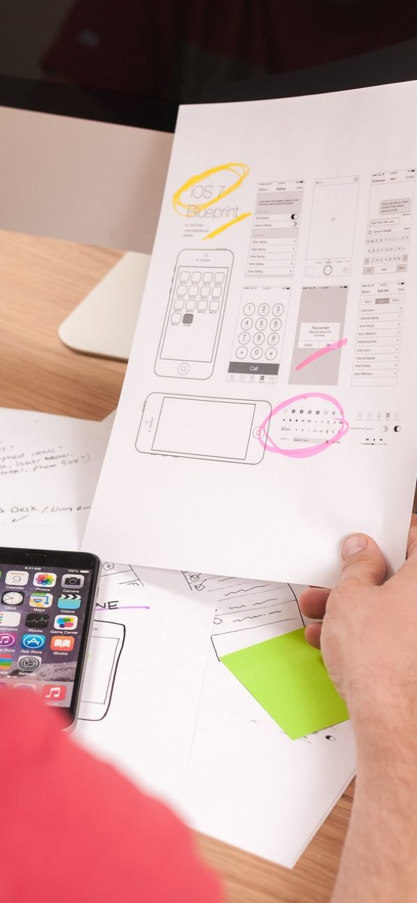 壹号h5网页 App 分组管理界面截图，页面按工作与学习两组纵向排列，每组标题左侧带青柠绿竖线标记，右侧显示条目数量